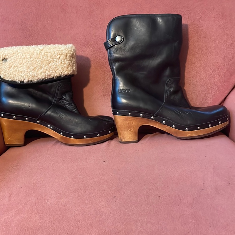 UGG Australia Lynnea sheepskin winter boots women’s size 8 EUR 39 black leather